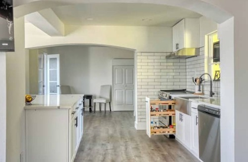 Hoodsport House | CanalFront Haven with Gorgeous Waterview, Hot Tub and EV Charger