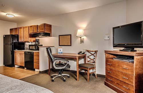Oak Harbor Hotel | Candlewood Suites Oak Harbor by IHG