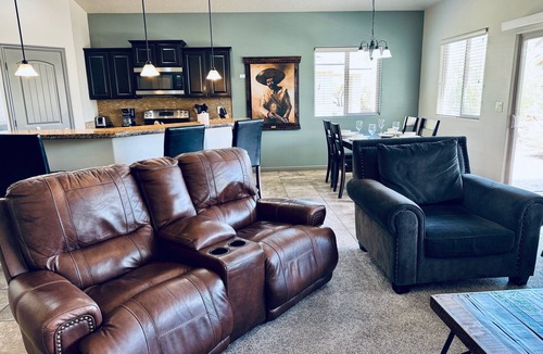 Mesquite House | Canvas Cove by Mesquite Vacation Rentals with Outdoor Kitchen and $510 in free daily activities