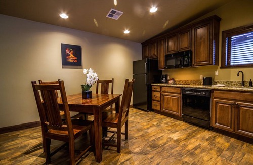 Zion National Park South Entrance Hotel | Canyon View Loft | 1 Unit | Prime Access to Zion Visitor Center and Canyon Vista