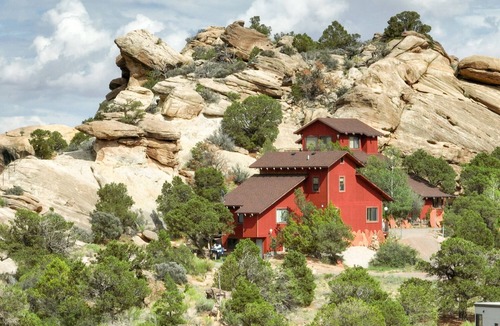 Teasdale Cottage | Canyon Wren Cottage, a True Couples Retreat