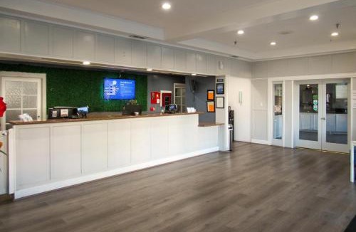 Anaheim Resort Hotel | Capri Suites Anaheim