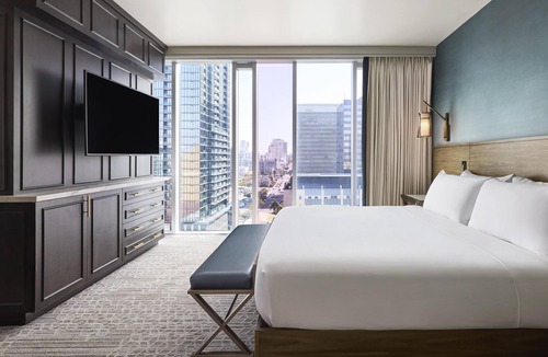 Downtown San Diego Hotel | Carte Hotel San Diego Downtown, Curio Collection by Hilton