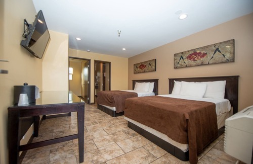 Walnut Park Hotel | Casa Bella Inn - Huntington Park