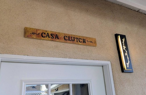 Los Angeles County Apartment | Casa Clutch
