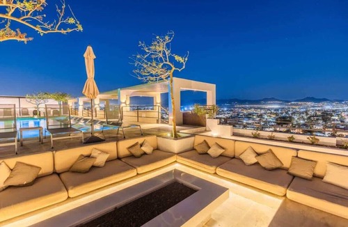 Ildefonso Green Condo | Casa de Cactus | Downtown Cabo Penthouse Rental