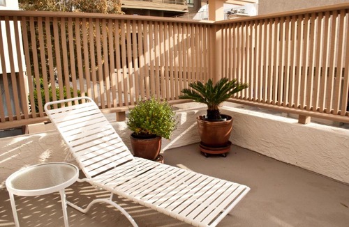 Village of La Jolla Hotel | Casa De La Playa