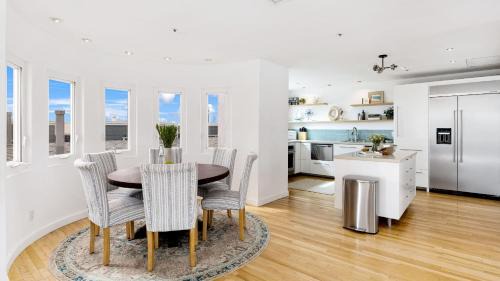 The Strand House | Casa Del Mar by AvantStay