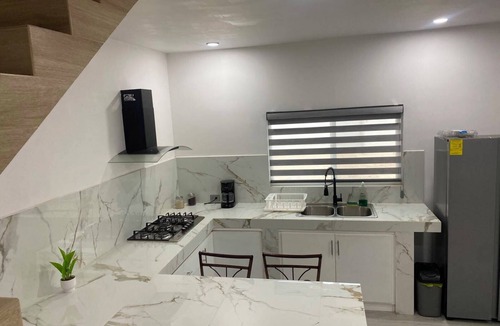Maneadero House | Casa las bugambilias
