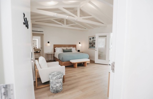 Uptown Design District Hotel | Casa Palma Hotel & Bungalows