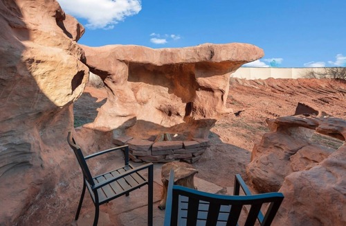 Fredonia Cabin | Cave Dwellers- Zions' Only Hand-Sculpted Cave