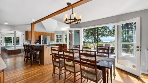 Freeland House | Cedar Sound by AvantStay