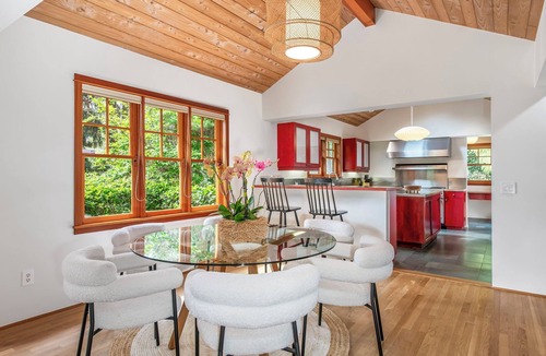 Santa Monica Canyon House | Celebrity Neighborhood Rustic Canyon Resort Compound-Huge Pool/Spa