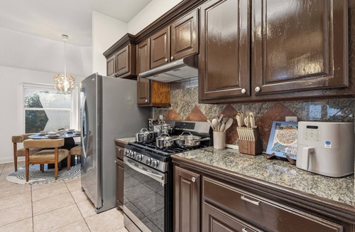 Irving House | Central DFW Skylight Stay. Entire Home in Irving