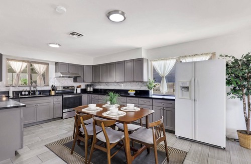 Chinatown House | Central Las Vegas 4Bed/3Bath Home – Pool, Comfort & Convenience