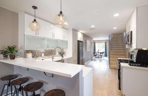 Normal Heights House | Central Location Gym Hot Tub Villa