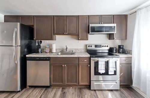Centralia Apartment | Centralia Theater Apt w/Projector | Sleeps 4