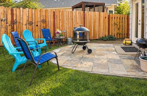 Mira Loma House | Centrally Located Reno Retreat w/Patio & Yard