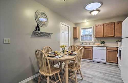Manito Apartment | Centrally Located South Hill Apartment w/Smart TV