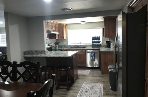 Fredonia House | Centrally located to southern Utah and northern Arizona parks and trails.