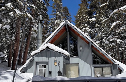Mammoth Lakes Ski Chalet | Chalet #10, Bike/Hike in Summer at Ski in Ski Out