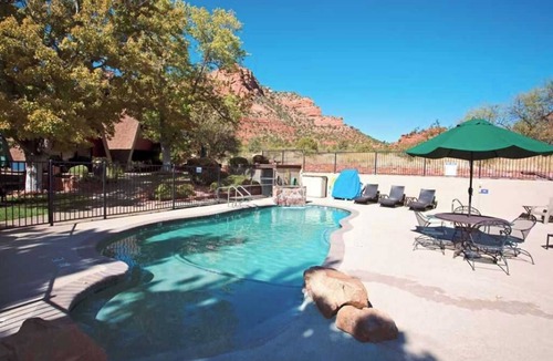 Oak Creek Ski Chalet | Chalet near Trails and Sedona's iconic Red Rocks