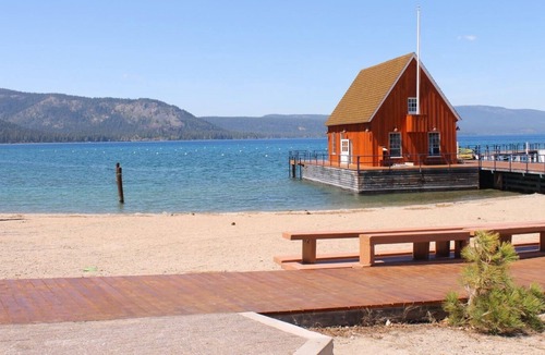 Chamberlands Cabin | Chamberlands Pool and Beach access! Great location on West Shore!