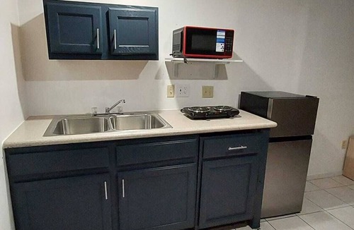 North Las Vegas House | Charming 1-bedroom independent room with AC and WiFi in North Las Vegas