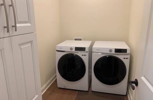 Savannah Cottage | Charming 1-bedroom cottage with AC, WiFi in peaceful gated Community in Savannah