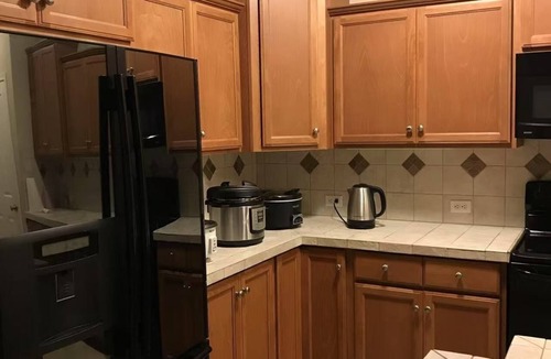 Lacey House | Charming 1-bedroom house in wonderful Lacey with WiFi