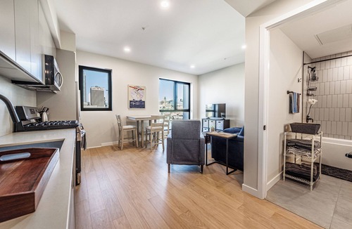 Koreatown Apartment | Charming 1-bedroom apartment with views and parking