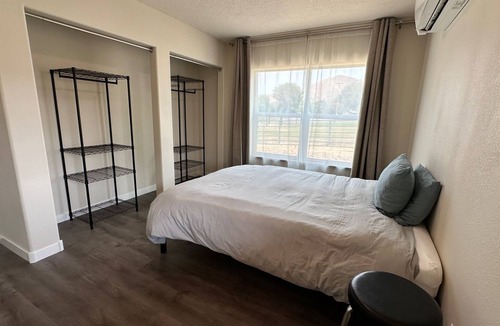 Grant County Apartment | Charming 2-bedroom apartment with WiFi, AC in amazing Dayville