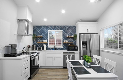 Lodi House | Charming 2-bedroom house in lovely Lodi with WiFi, AC