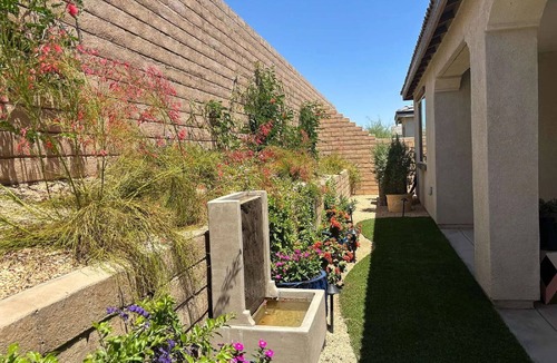 Desert Palms House | Charming 2-bedroom house in fabulous Palm Desert with AC