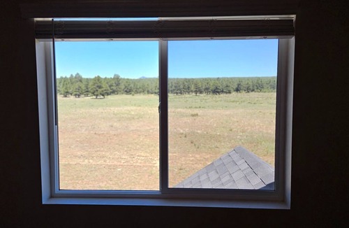 Flagstaff House | Charming 3-bedroom house with WiFi and a scenic forest view in Belmont