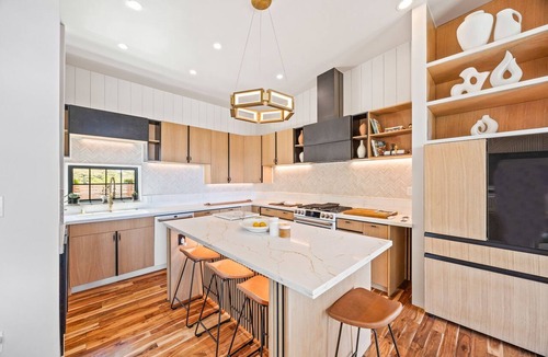 Freeland House | Charming 3-bedroom house in fantastic Freeland with AC