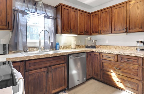 Eugene House | Charming 3-bedroom house in wonderful Eugene close to Campus