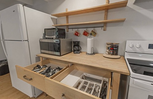 Chico House | Charming Avenue Guest House