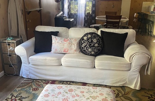 Long Barn Cabin | Charming cabin with WiFi in Long Barn - Perfect for a getaway,