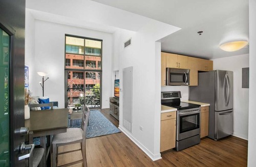 Downtown San Diego Condo | Charming Condo in Little Italy