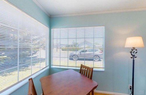 Waldport House | Charming dog-friendly house with Wifi & W&D - near the river
