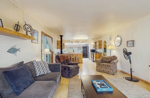 Mapleton House | Charming home on the Siuslaw River with a fire pit, WiFi, & W&D