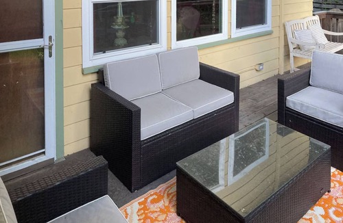 Cloverdale House | Charming house with full kitchen & w/d, great location & dog-friendly