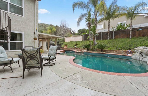 Valle Lindo House | Charming Retreat on Pomona: Your Ideal Getaway Awaits in Cozy Comfort #41679