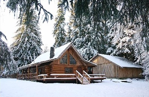 Raymond Cabin | Charming, Rustic Log Home on Edge of South Fork River