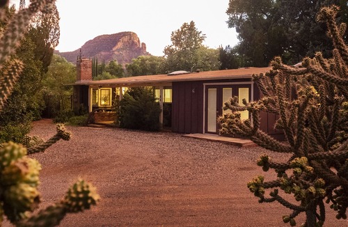 Sedona House | Charming Sedona three bedroom/three bath with lap pool and quiet garden