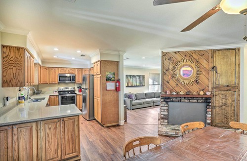 Lakehead-Lakeshore Cottage | Charming Shasta Lake Retreat: Boat, Hike & Fish!
