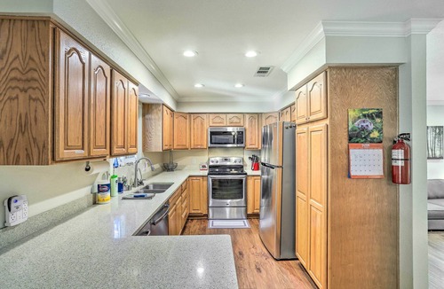 Lakehead-Lakeshore Cottage | Charming Shasta Lake Retreat: Boat, Hike & Fish!