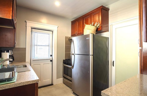 South Park Apartment | Charming Studio Balboa Park W/D