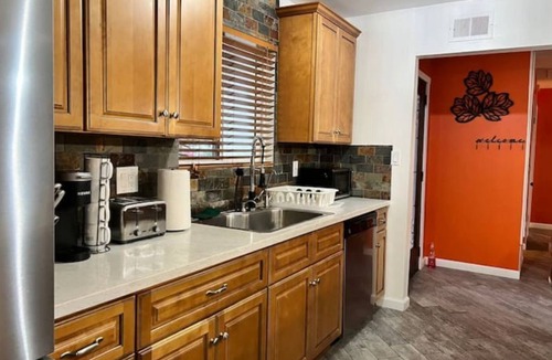 National City House | Cheerful 3BD home with free parking on premises